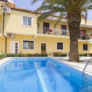  Apartament Nec